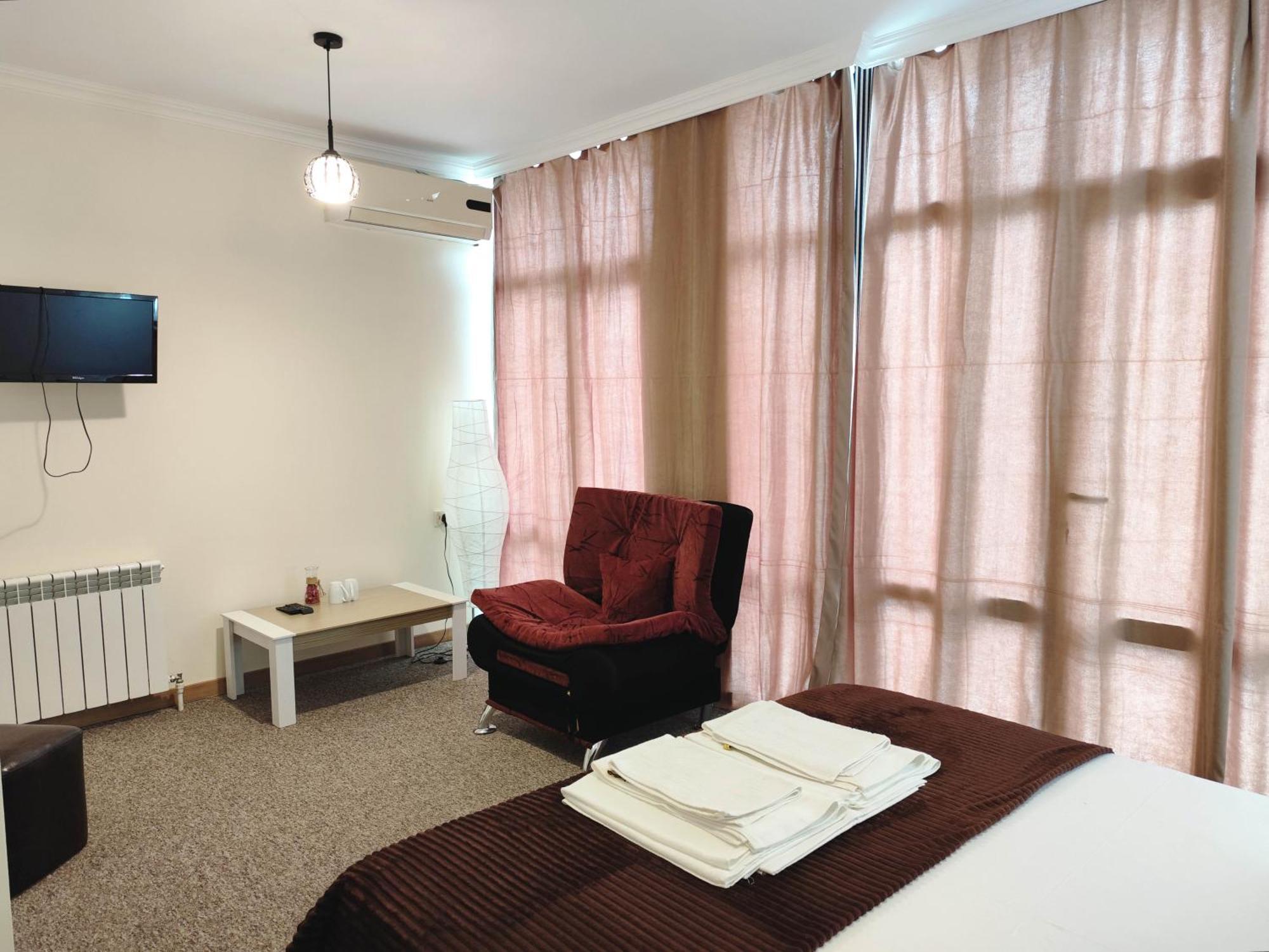 Chill Out Hotel Tskhaltubo Extérieur photo